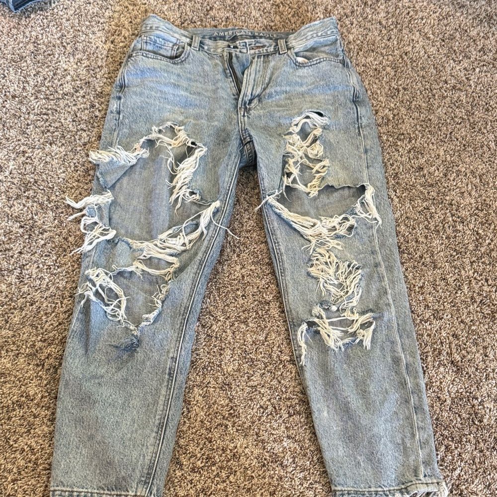American Eagle Distressed Blue Jeans